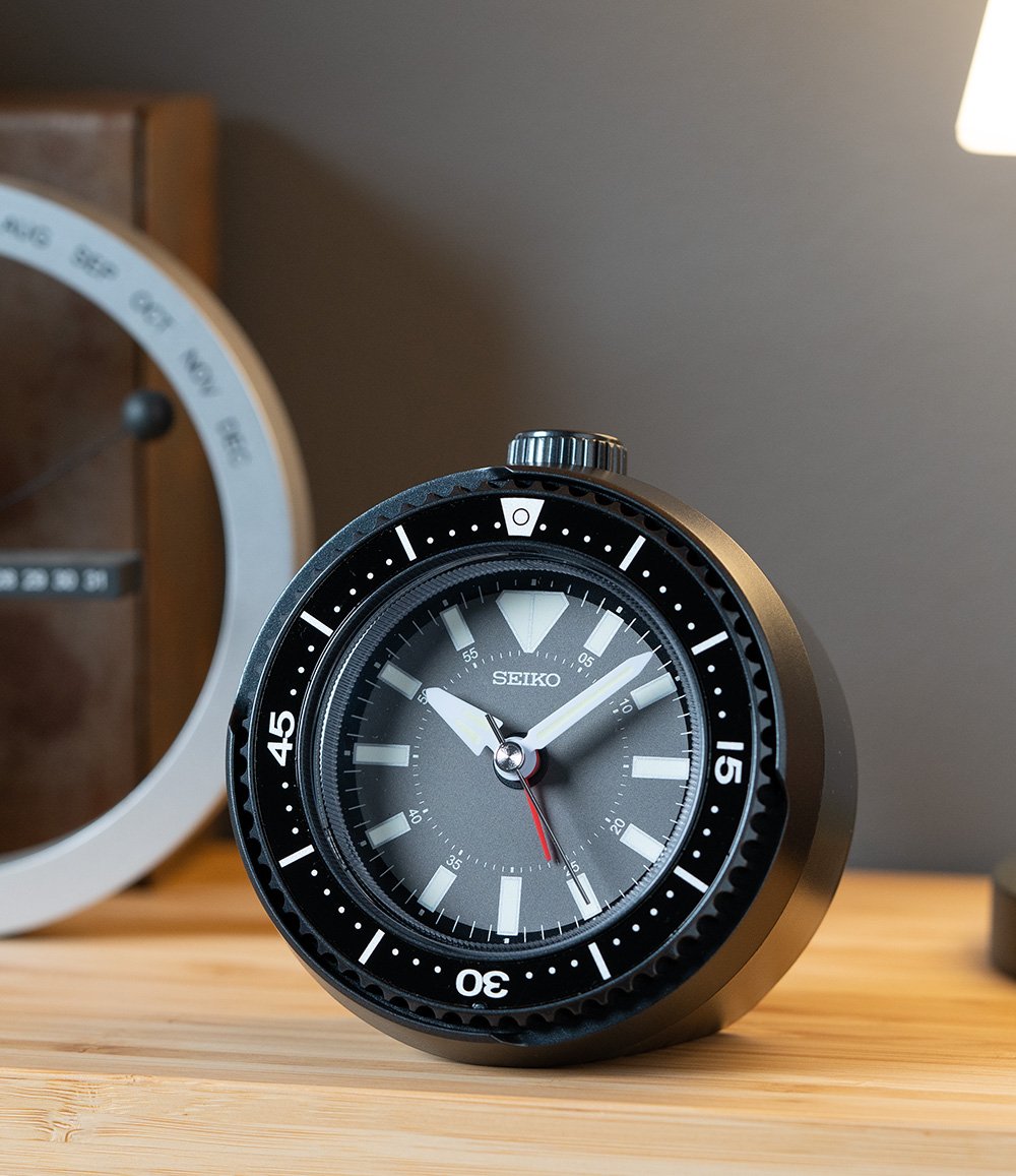 Mai Modern Rotating Bezel Alarm Clock