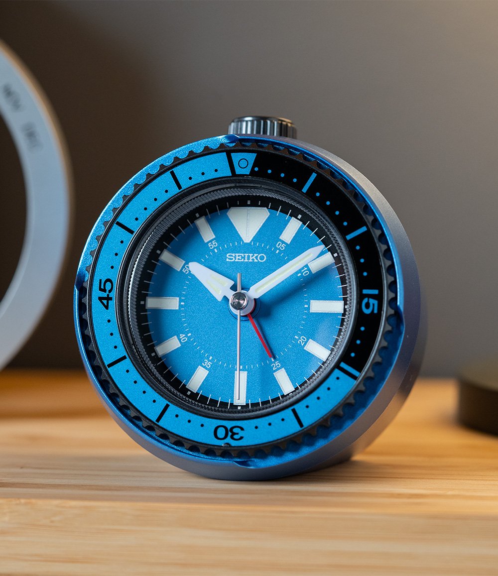 Mai Modern Rotating Bezel Alarm Clock