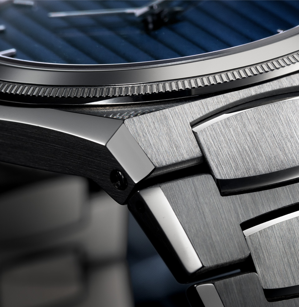 Arsenale 40 Excellent Case Finishing