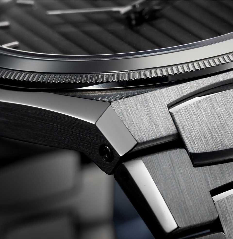 Arsenale 40 Excellent Case Finishing