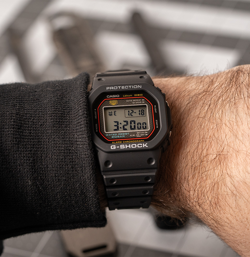 G-Shock DW5000R-1A Origin 42.3mm case