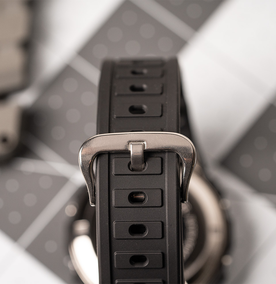 G-Shock DW5000R-1A Origin Resin band