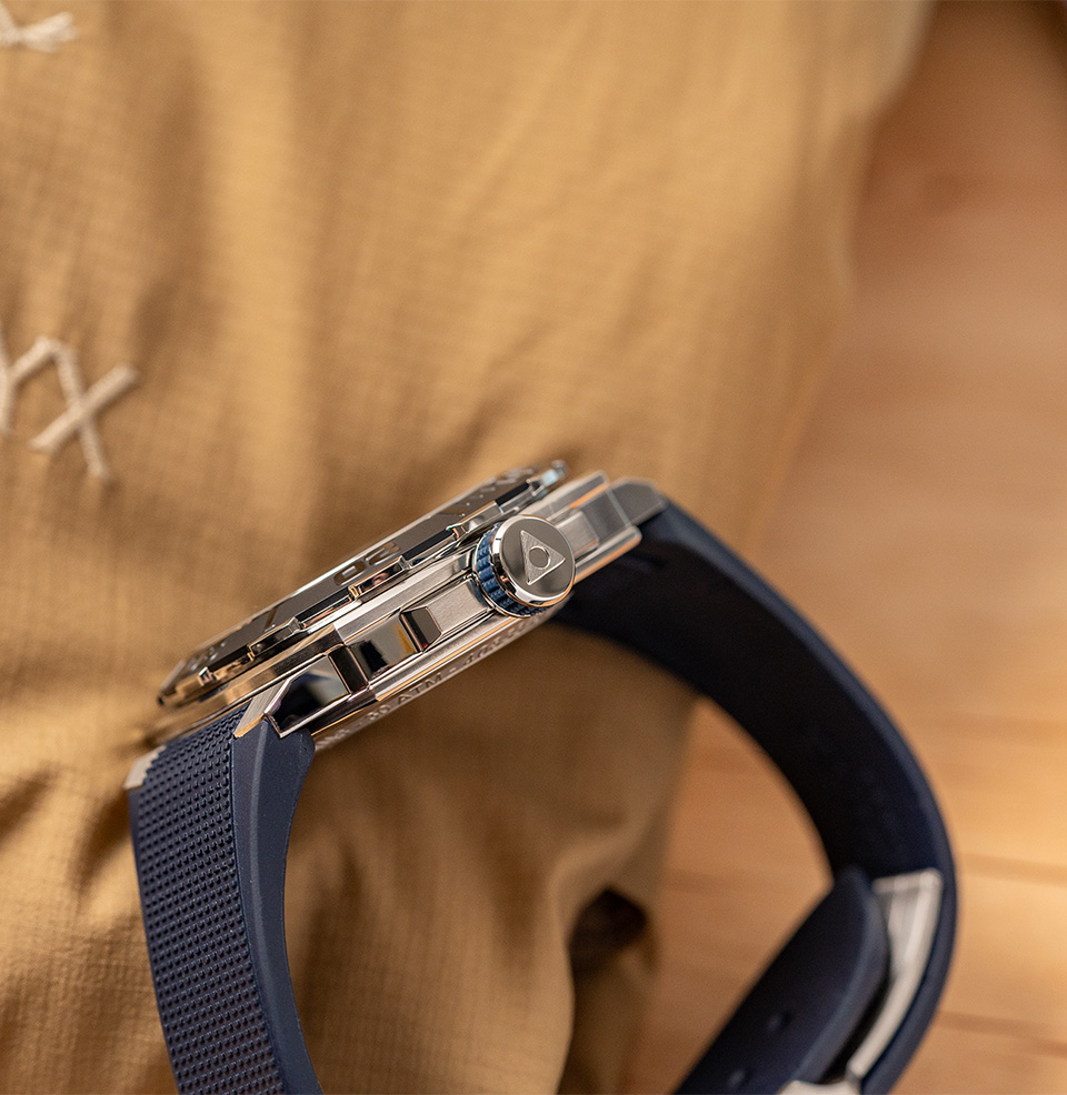 Seastrong Diver Extreme Automatic Unique Stepped Case