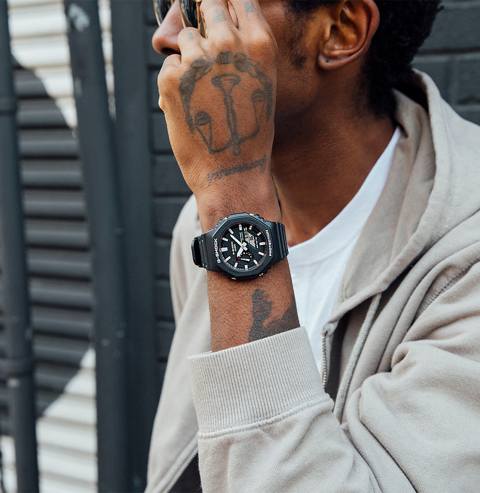 Revival Collection 42.8mm Carbon-Core Case