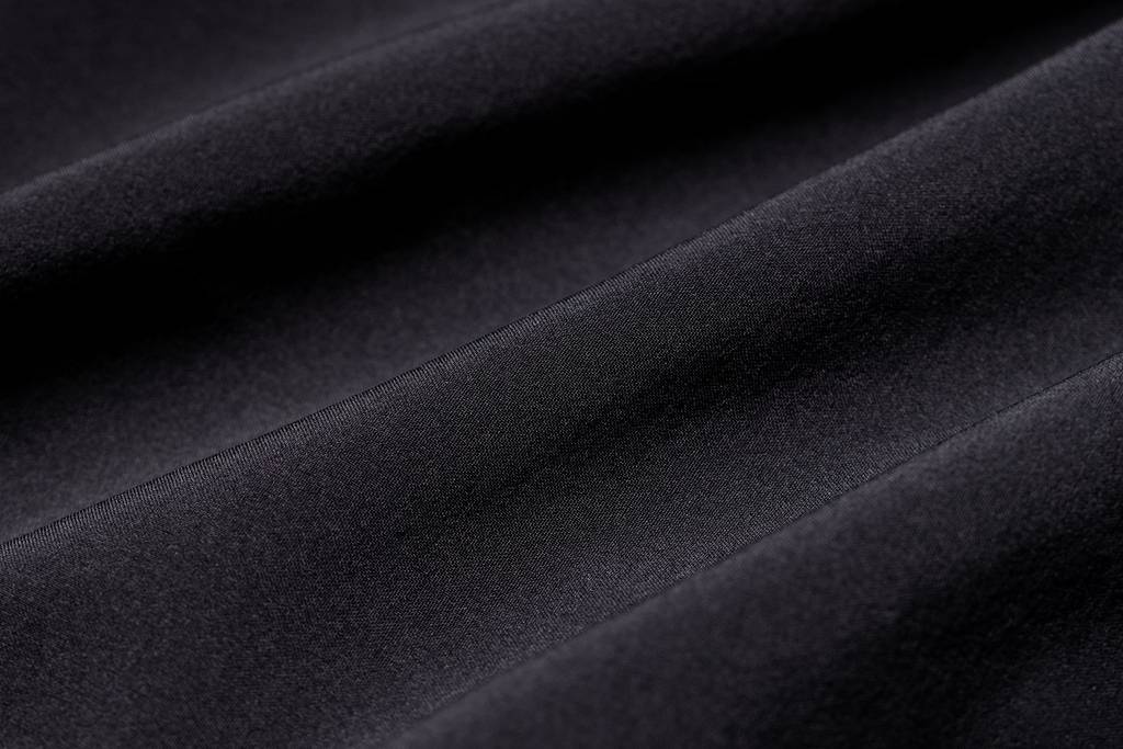 Image BLACK / S
