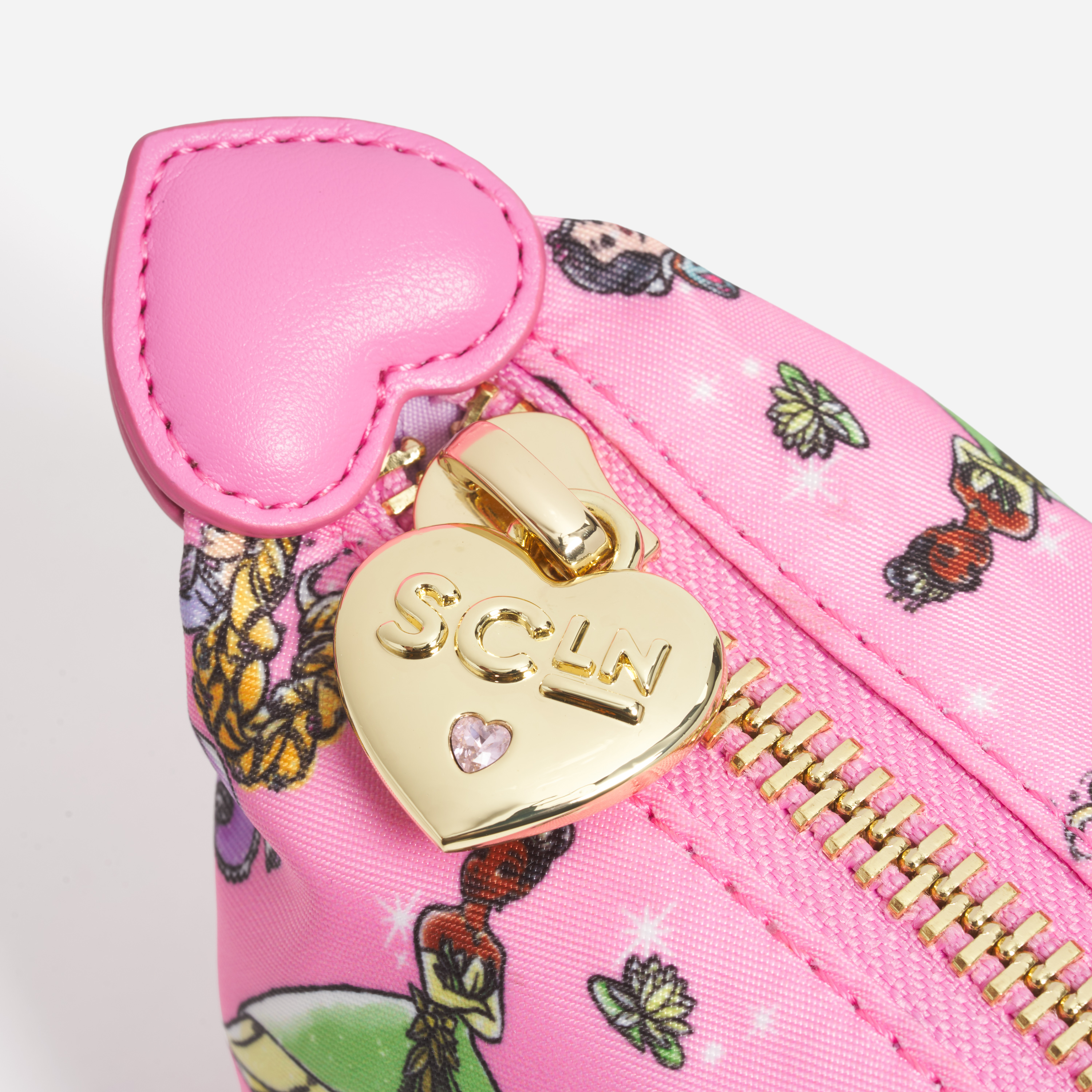 Disney Princess Pouchette 01