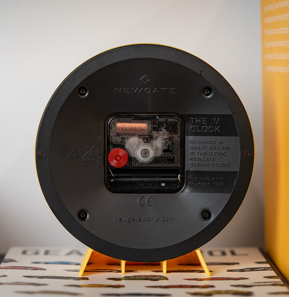 M Mantel Railway Clock Uses one double a Battery