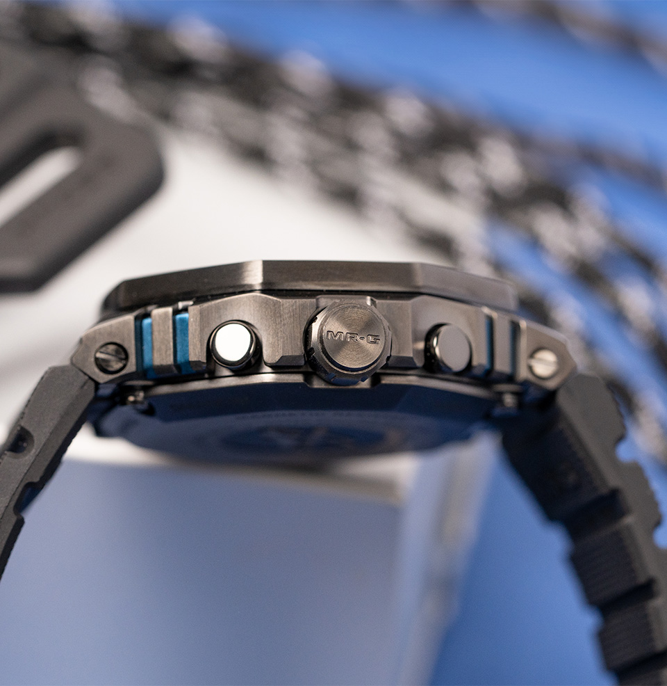 MRG-B2100R-2A Crown at 3 o'clock