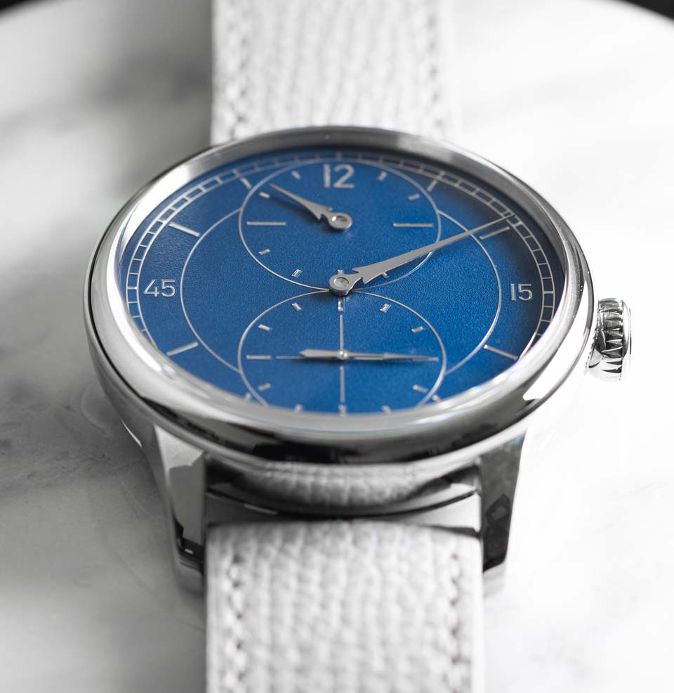 Le Régulateur Gravé Signature Fir tree hands