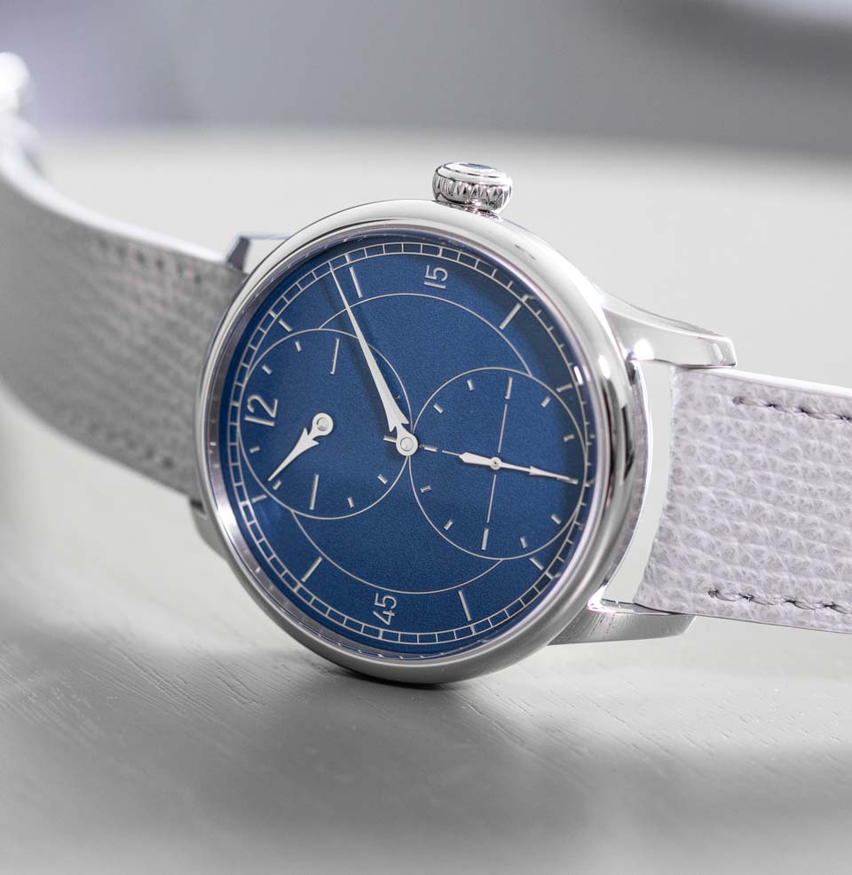 Le Régulateur Gravé Sector dial design