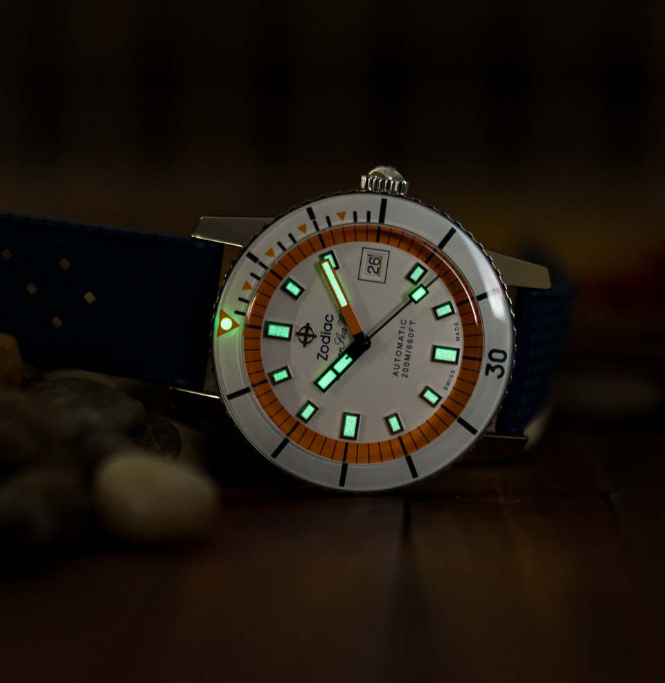 Super Sea Wolf Compression Lume on dial, hands and bezel