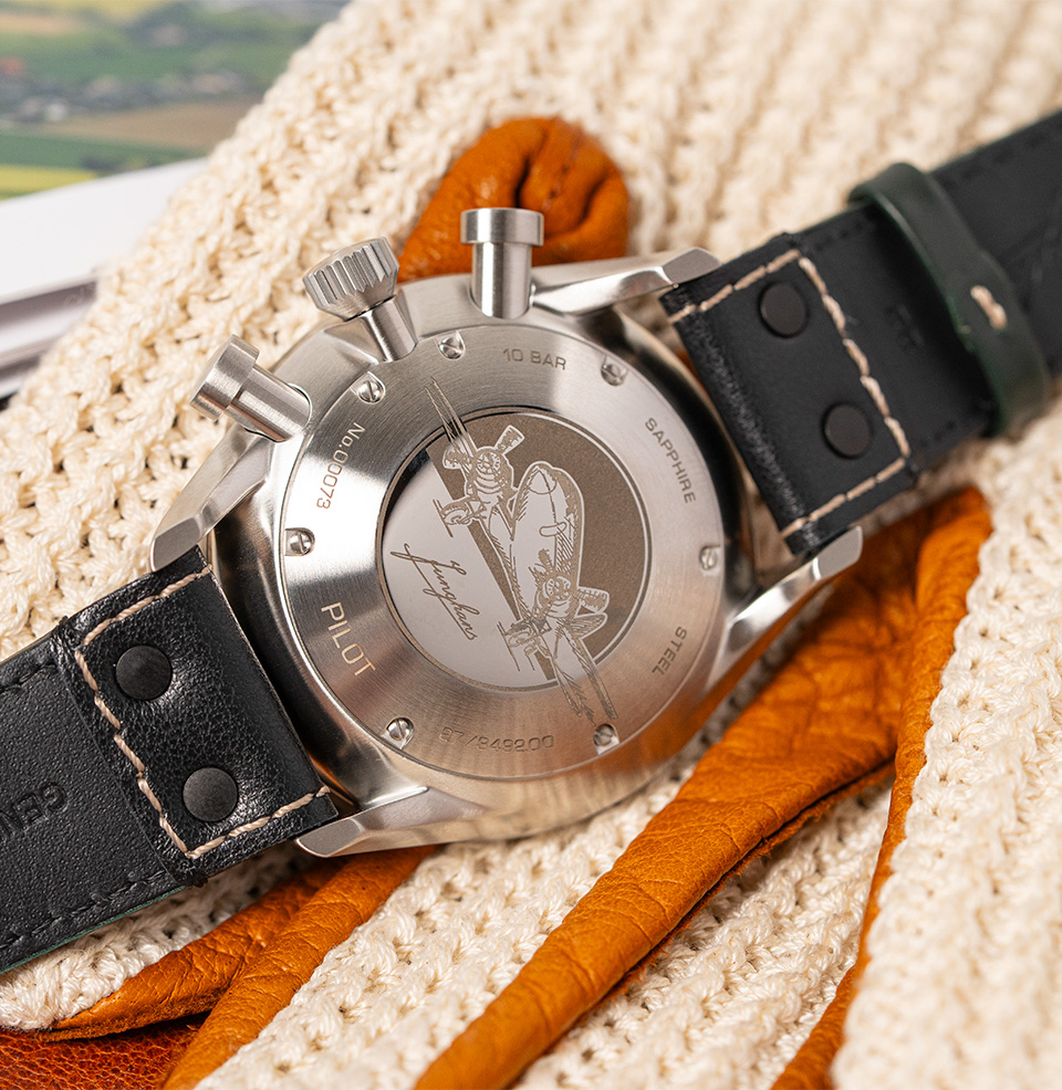 Meister Pilot Chronoscope Solid steel case-back