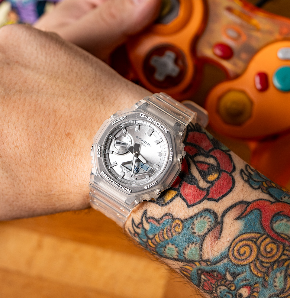 Bright Metallic GA2100BM 45.4mm on a 7.5