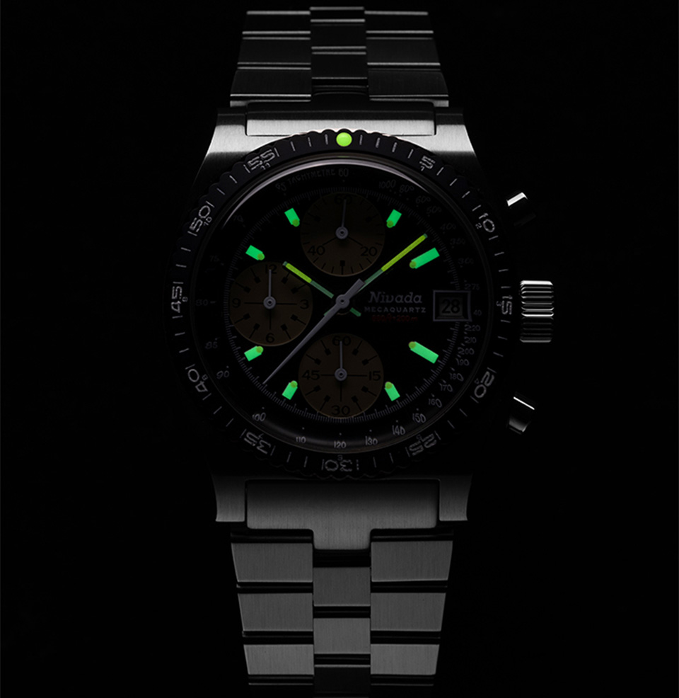 Chronosport Mecaquartz Lume on hands and indexes