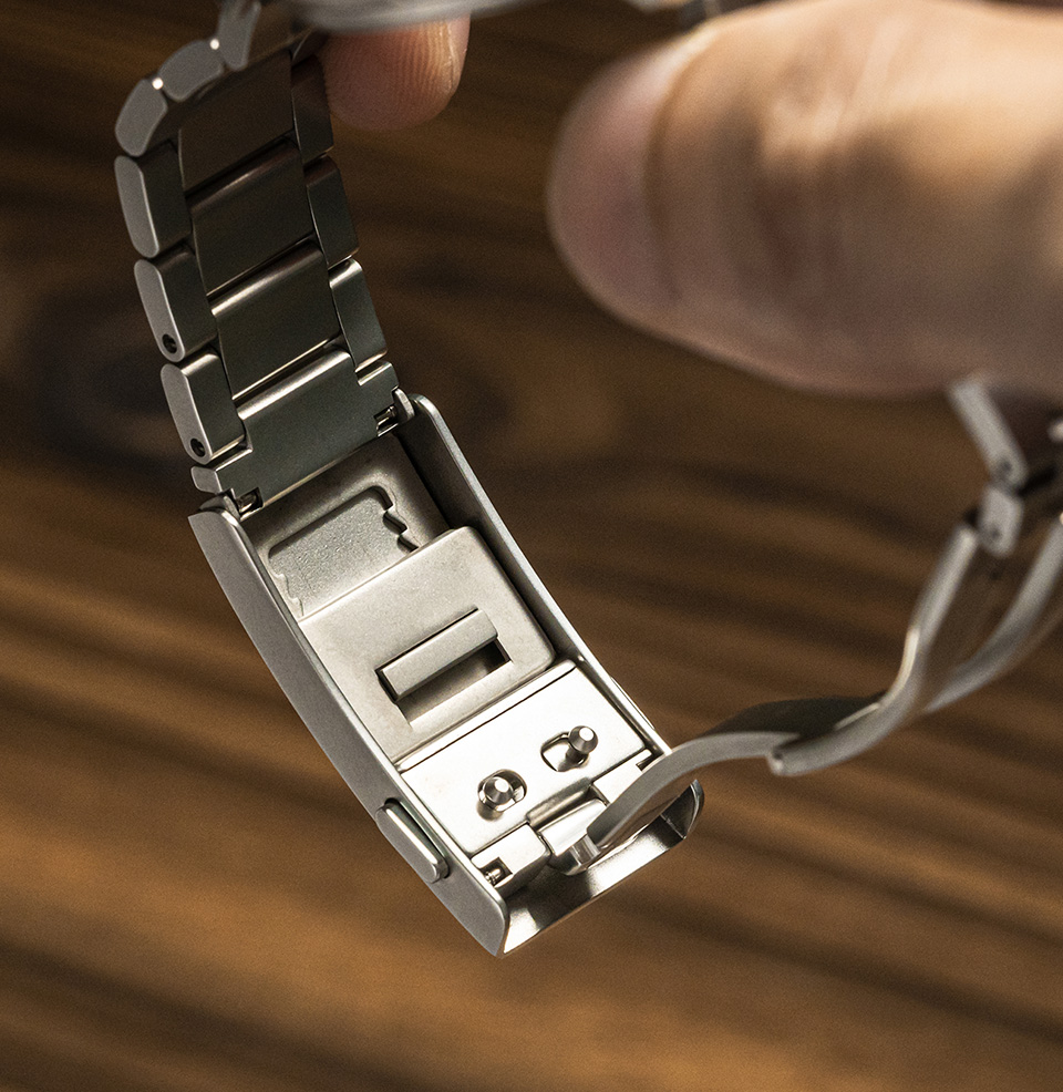 BOLDR x Worn & Wound 3XT GMT Bracelet Quick Adjust Clasp