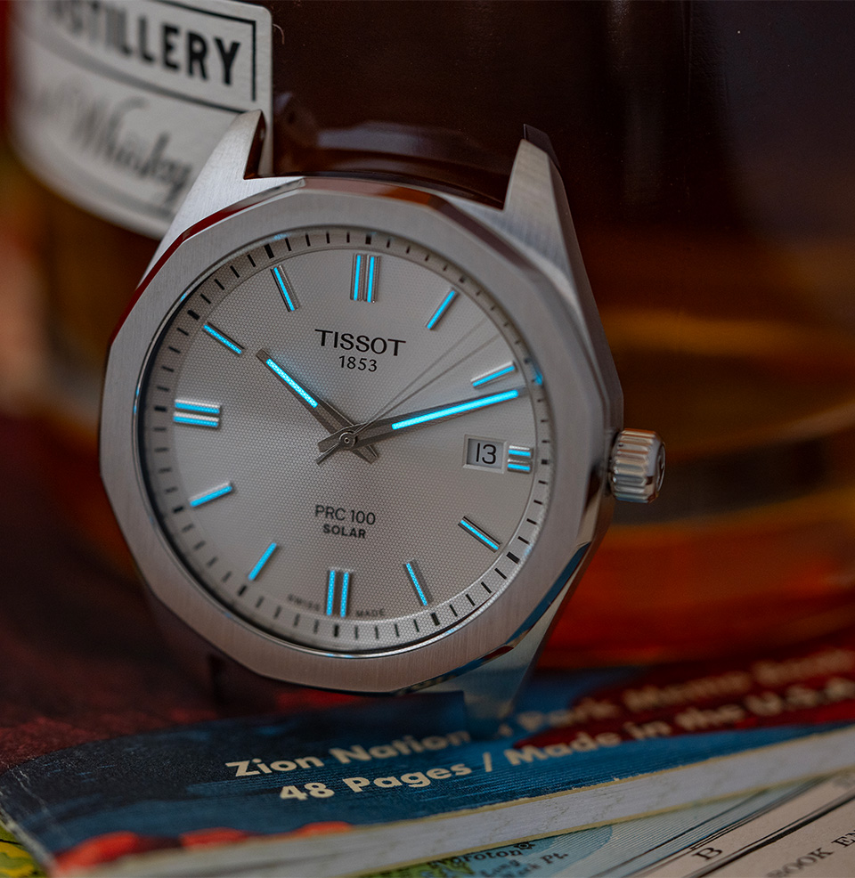 PRC 100 Solar Quartz Super-LumiNova® on the hands and indexes