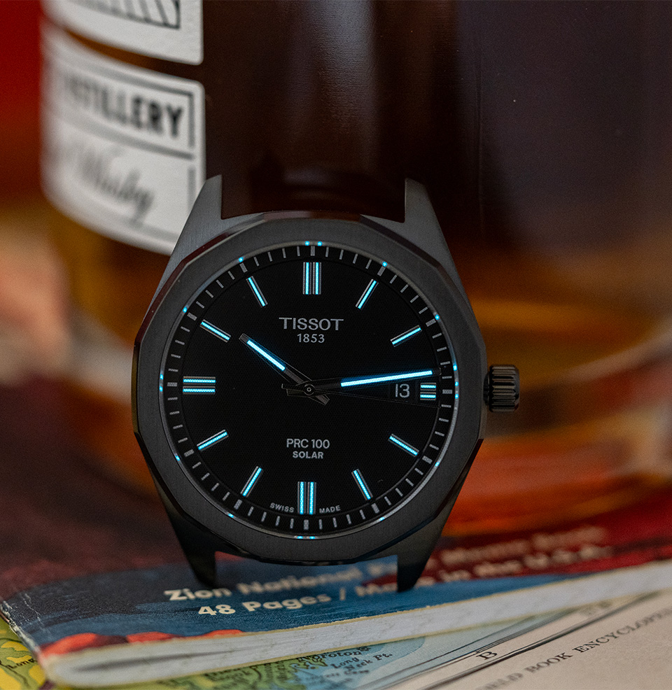 PRC 100 Solar Quartz Super-LumiNova® on the hands and indexes