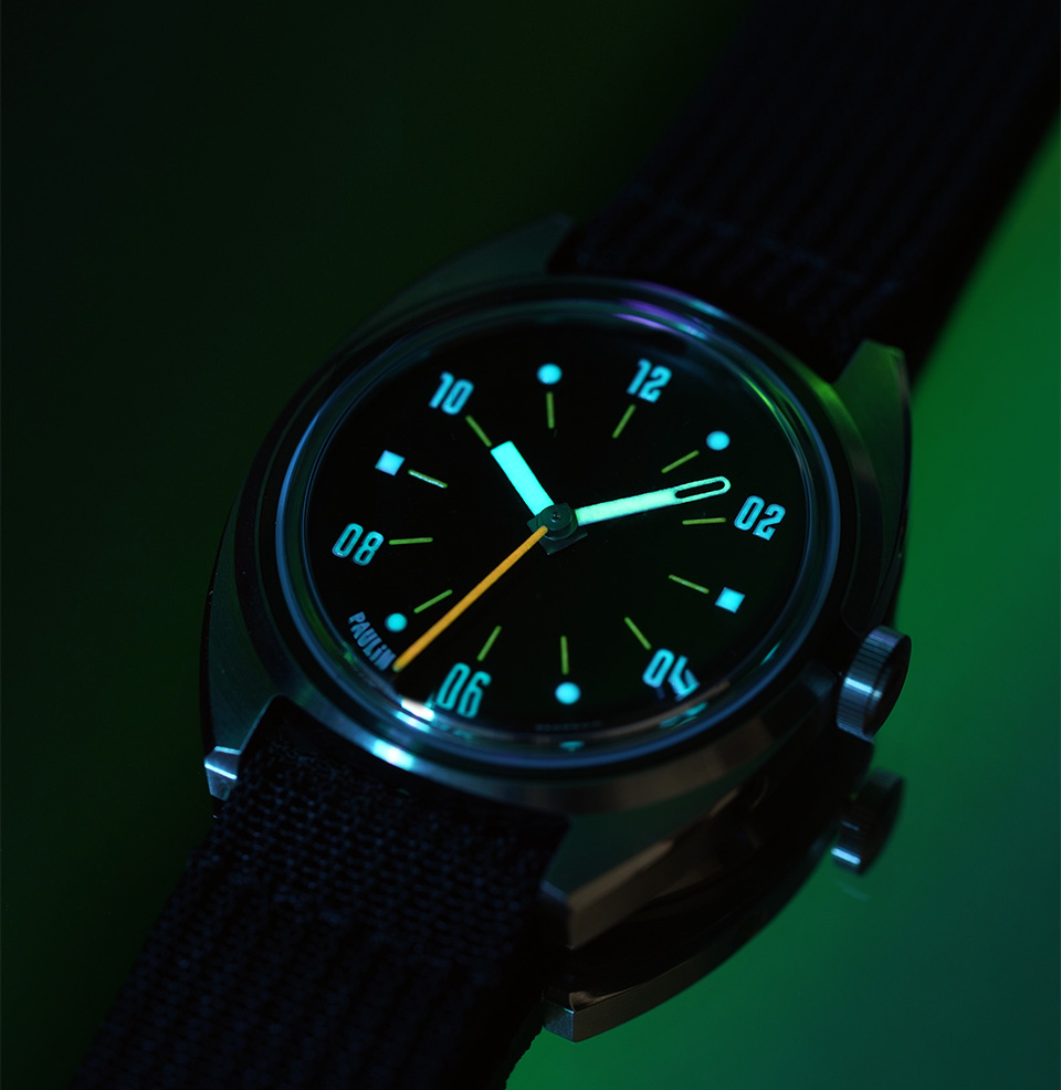 Modul Lume throughout the dial