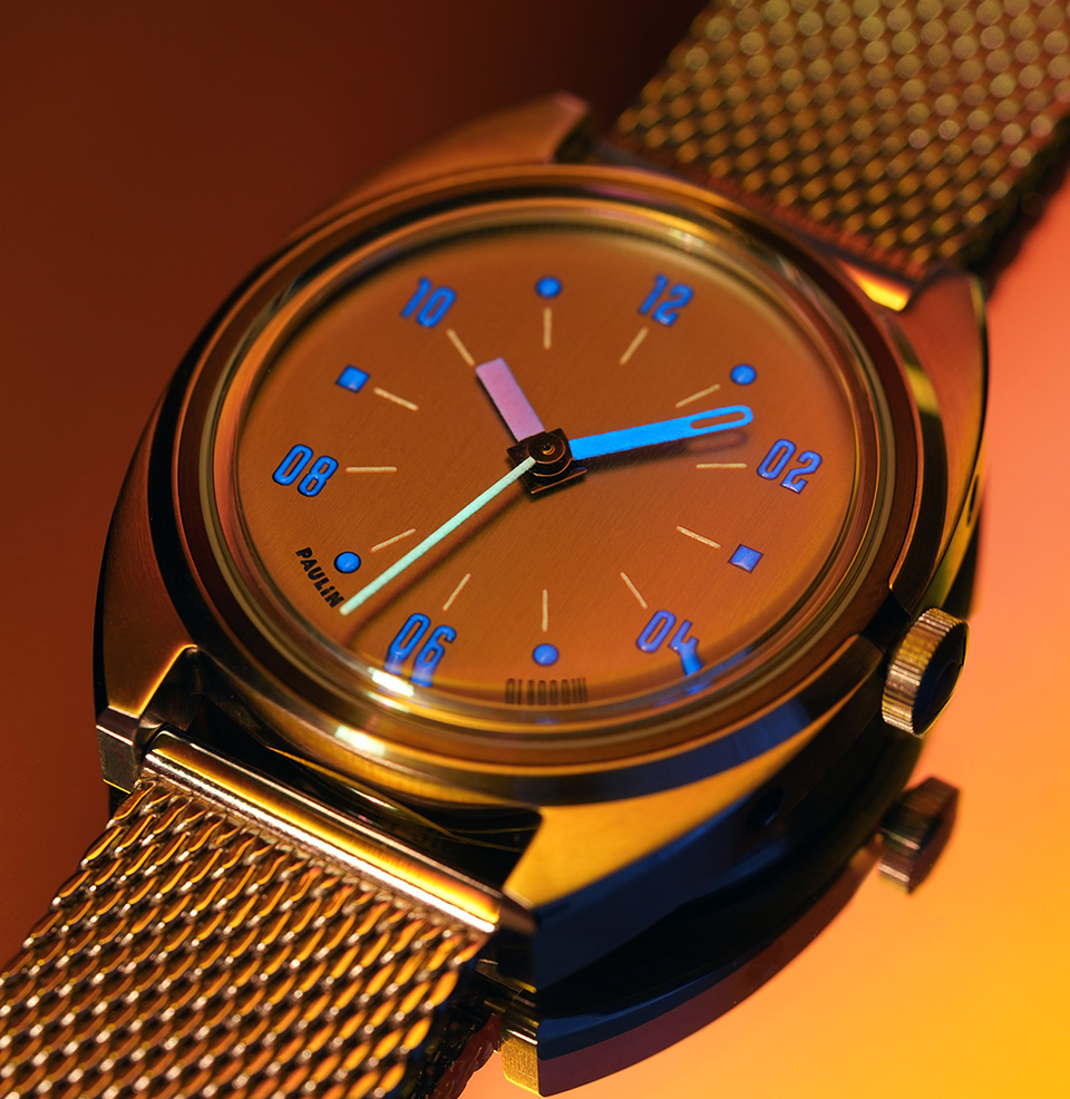 Modul Lume throughout the dial