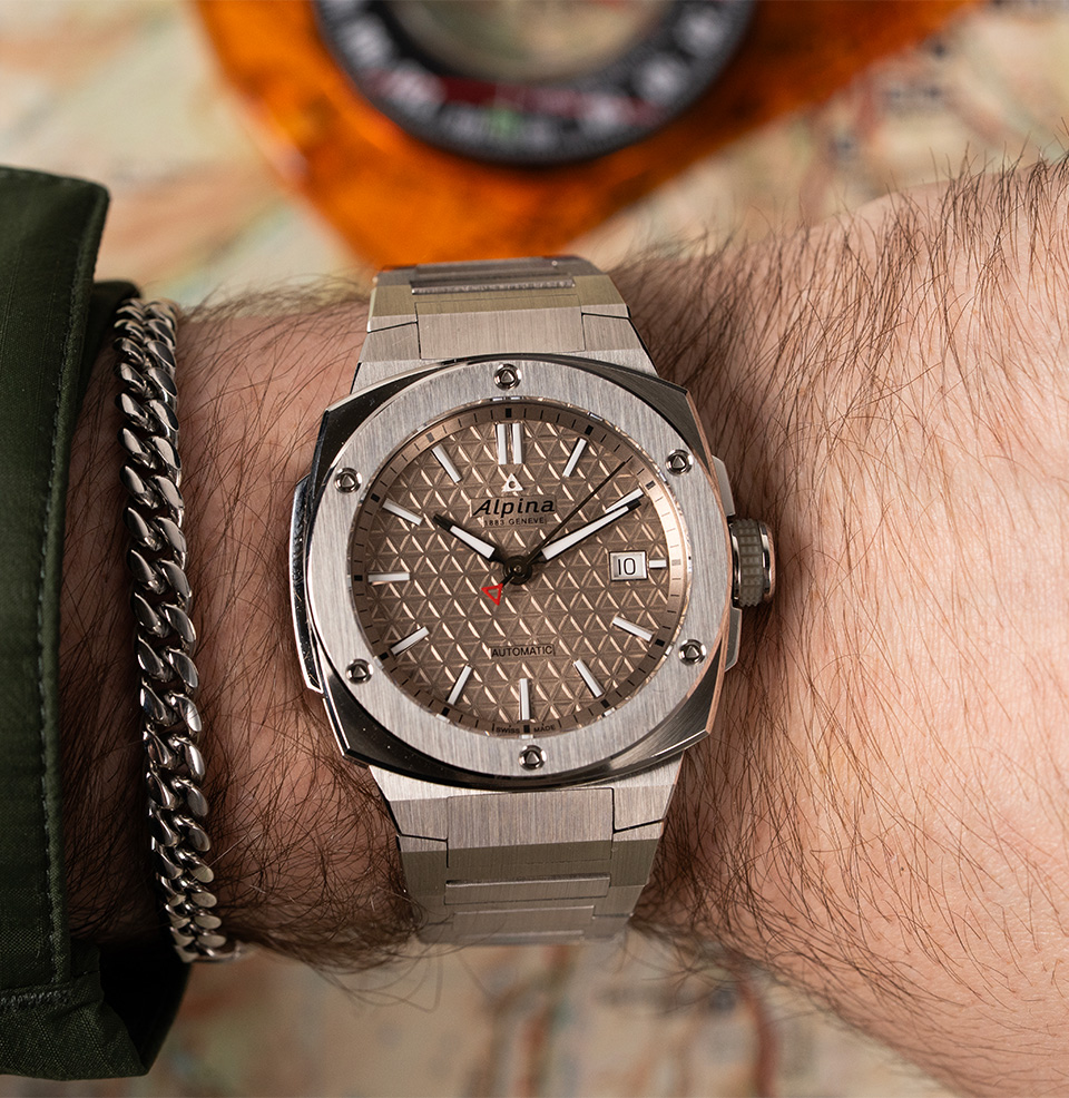 Alpiner Extreme Automatic 39mm 39mm Stainless Steel Case