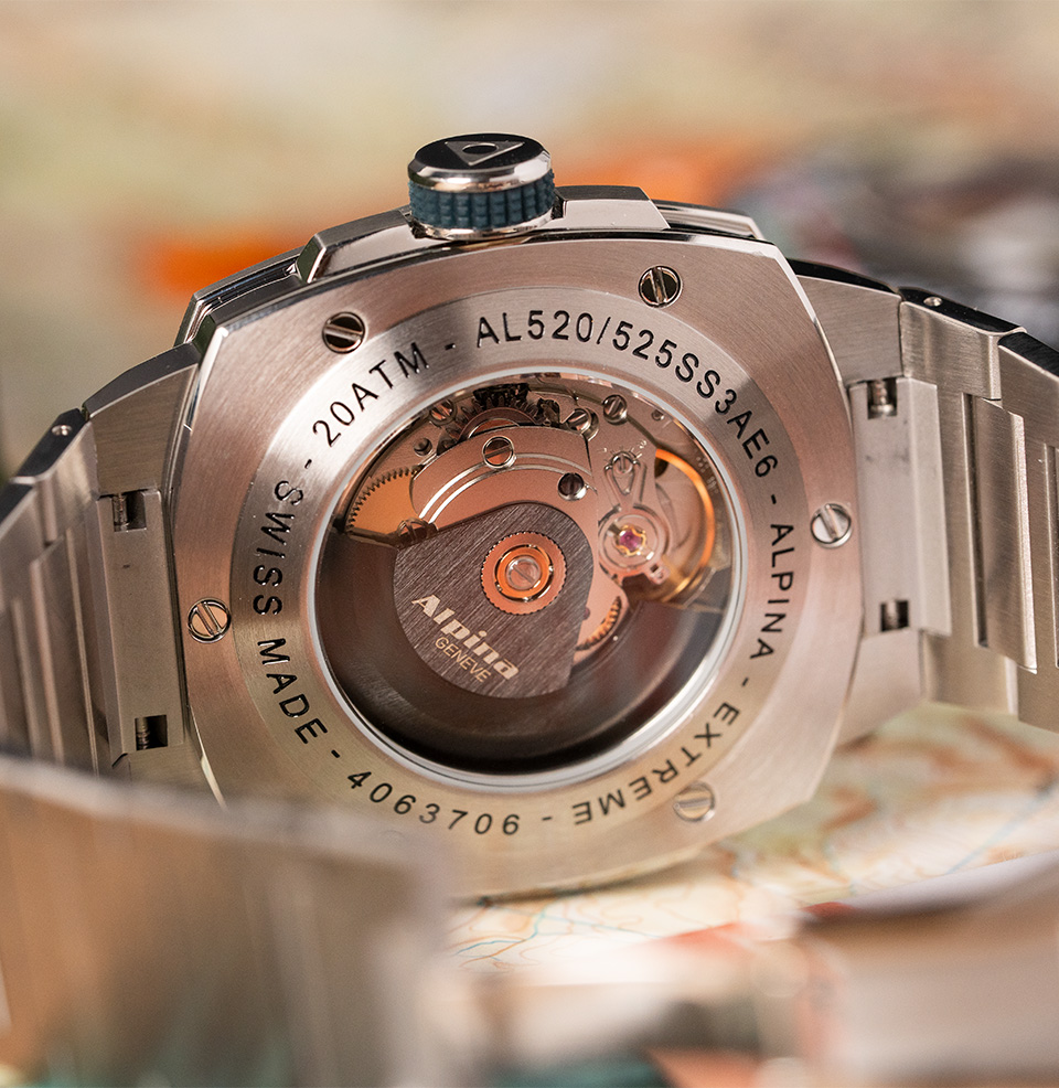 Alpiner Extreme Automatic 39mm Swiss AL-525 automatic movement inside