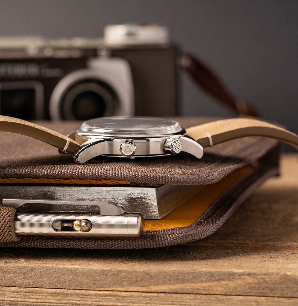 Diver 300 Heritage Dual crowns with internal rotating bezel