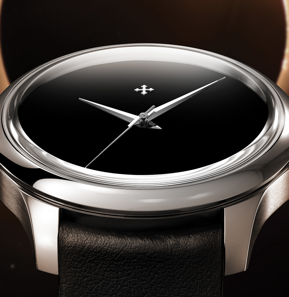 Redentore Ultrablack 40 Minimal dial, maximum presence