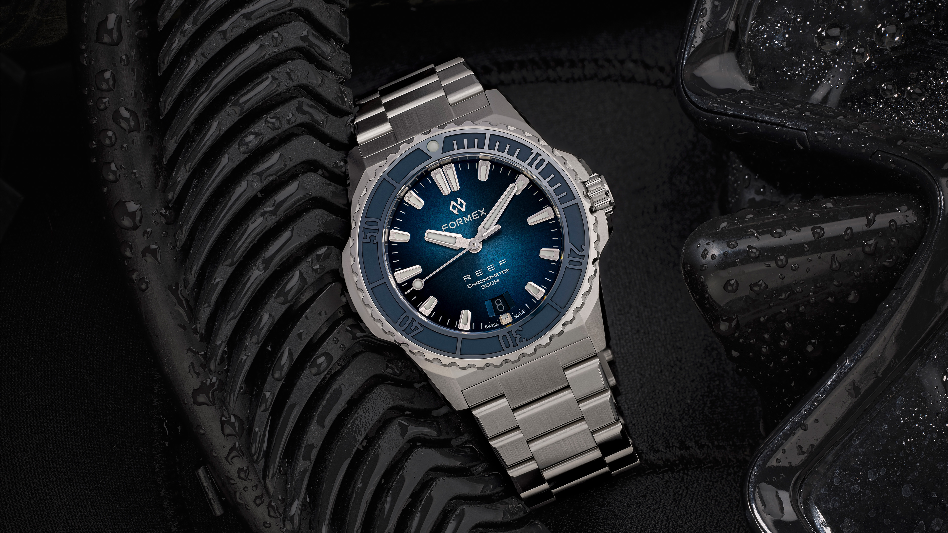再値下げFORMEX REEF39.5 BAHAMA BLUE フォーメックス WatchTime Germany about the Formex Reef 39.5mm Bahama Blue