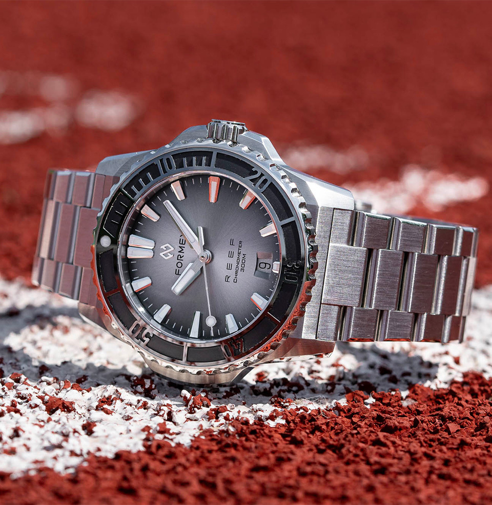 REEF 39.5mm Automatic Chronometer 300M The Reef 39.5 Diver