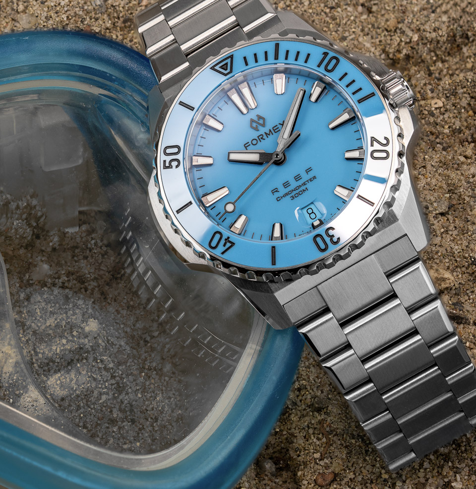 REEF 39.5mm Automatic Chronometer 300M Predominantly Brushed Finish