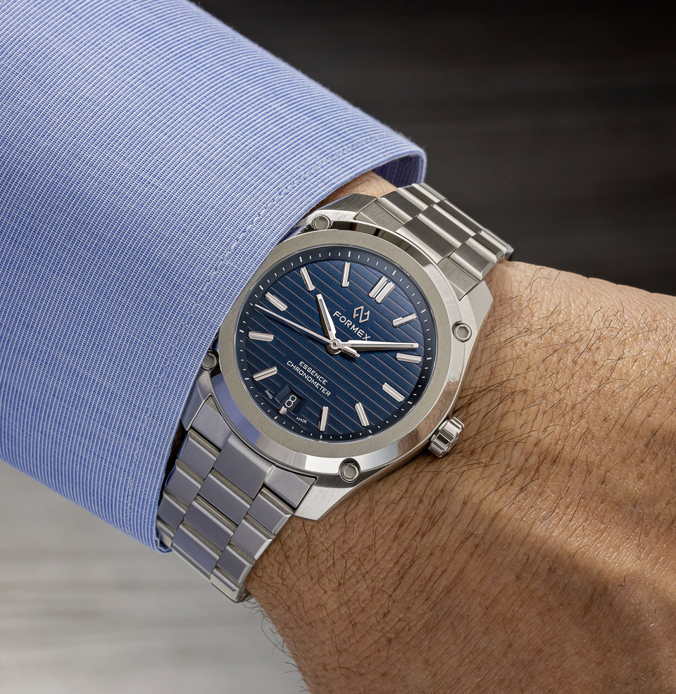 Essence ThirtyNine Automatic Chronometer Compact Stainless Steel Case