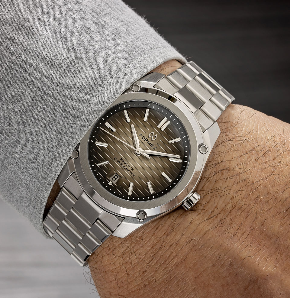 Essence ThirtyNine Automatic Chronometer Compact Stainless Steel Case