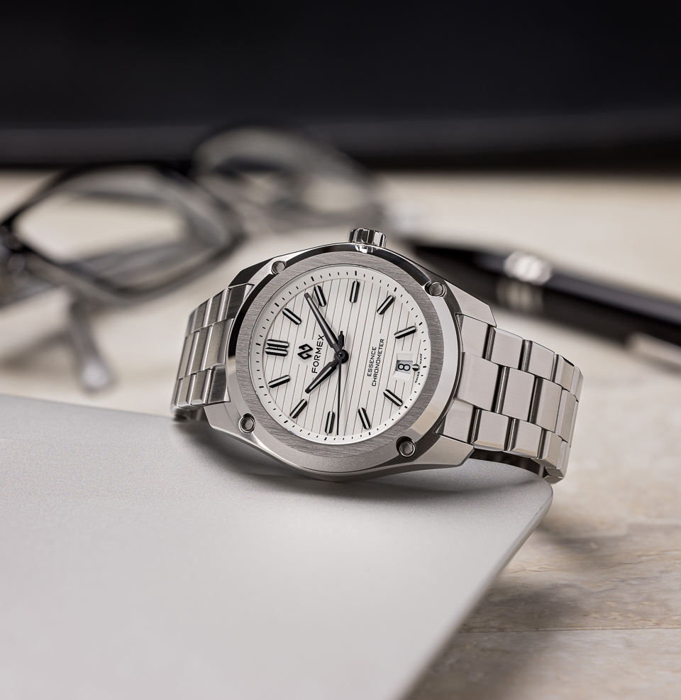 Essence ThirtyNine Automatic Chronometer The Essence ThirtyNine Automatic