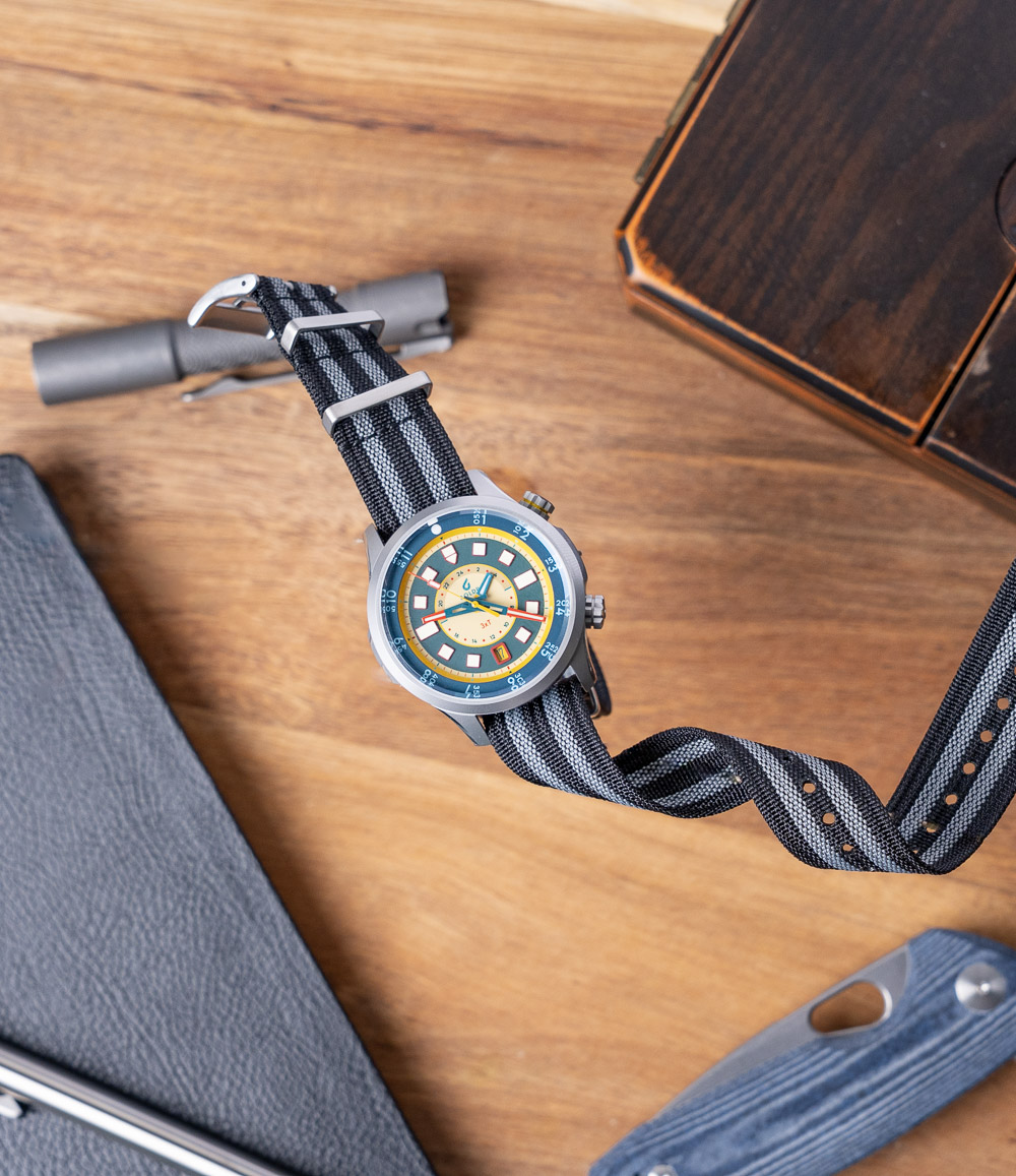 Black Pinstripes Zero-Pass Ribbed Nylon Strap