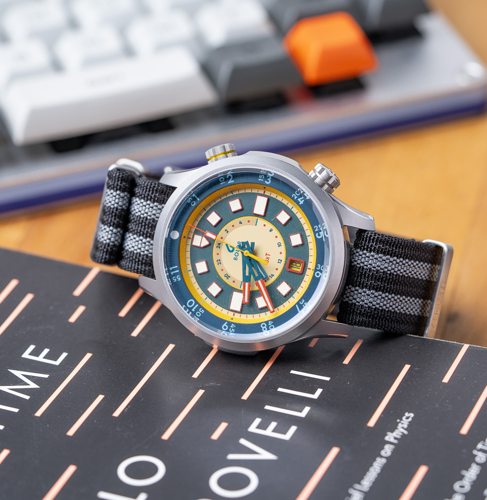 Black Pinstripes Zero-Pass Ribbed Nylon Strap Zero-Pass Ribbed Nylon