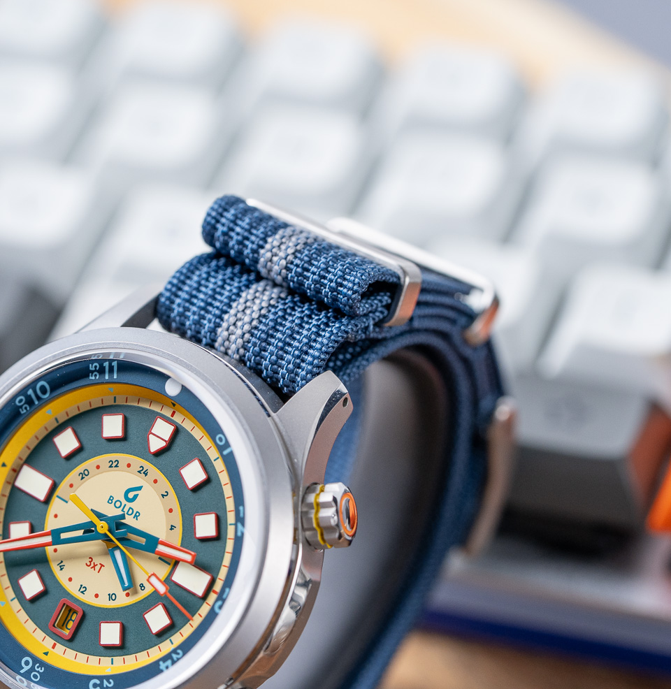 Blue Pinstripe Zero-Pass Ribbed Nylon Strap Zero-Pass Ribbed Nylon