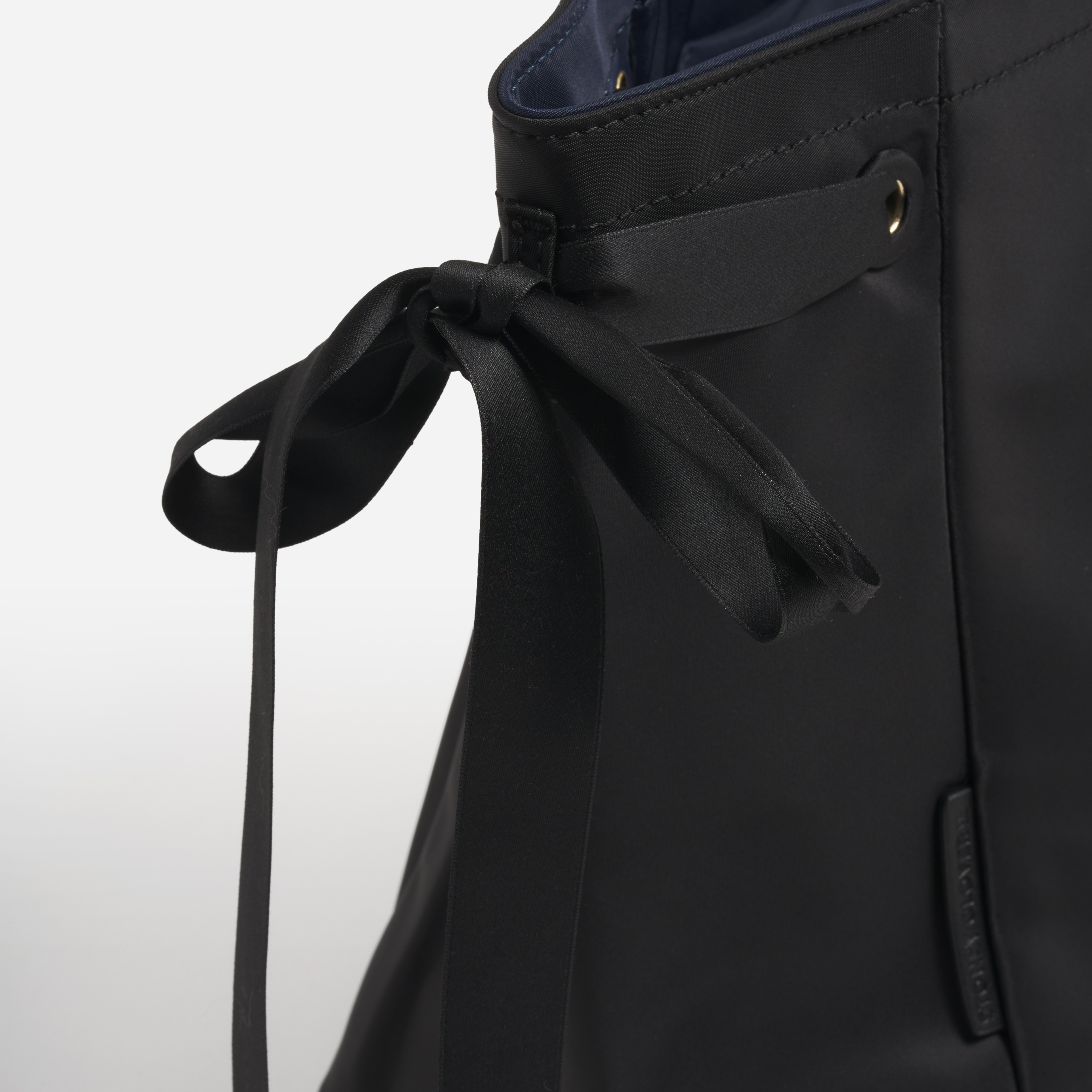 Medium Bow Everything Tote