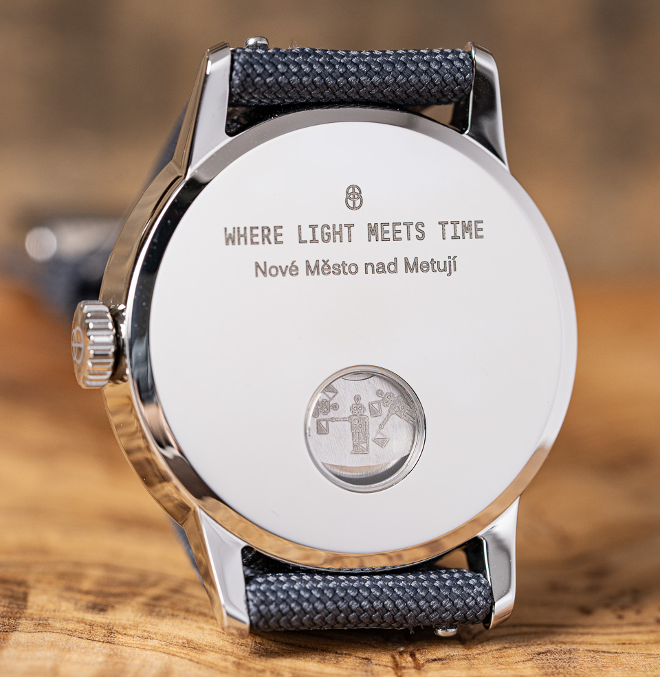 SPECTRA Blue Mechanical heart with smooth sweep seconds