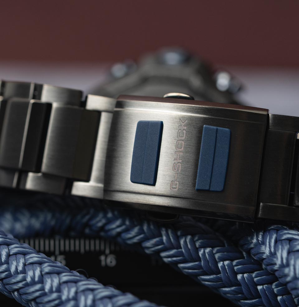 MTG-B2000YBD-2A Blue Fusion Small Clasp