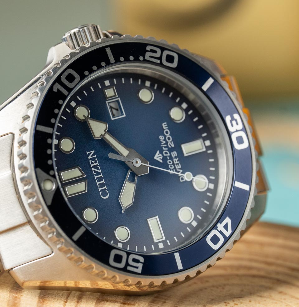 Promaster Dive Eco-Drive 41mm Classic three-hand timekeeping with date