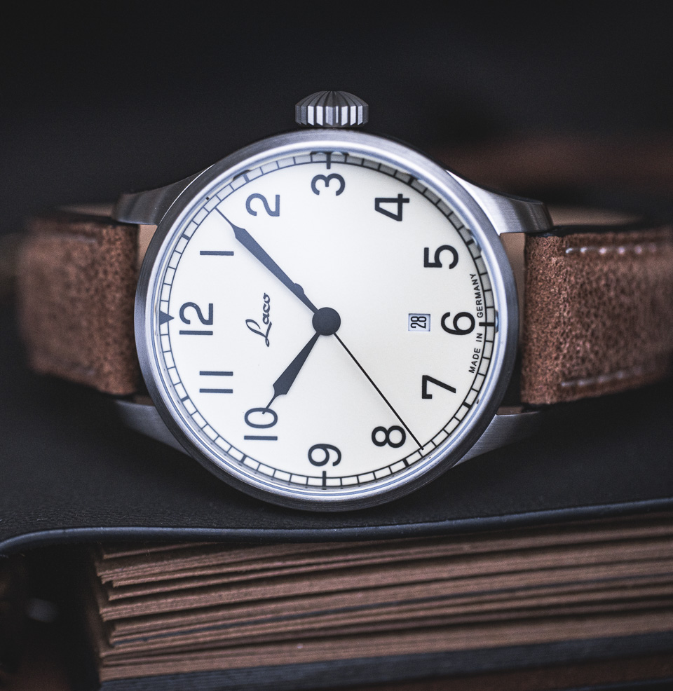 Valencia Navy Watches Classic layout