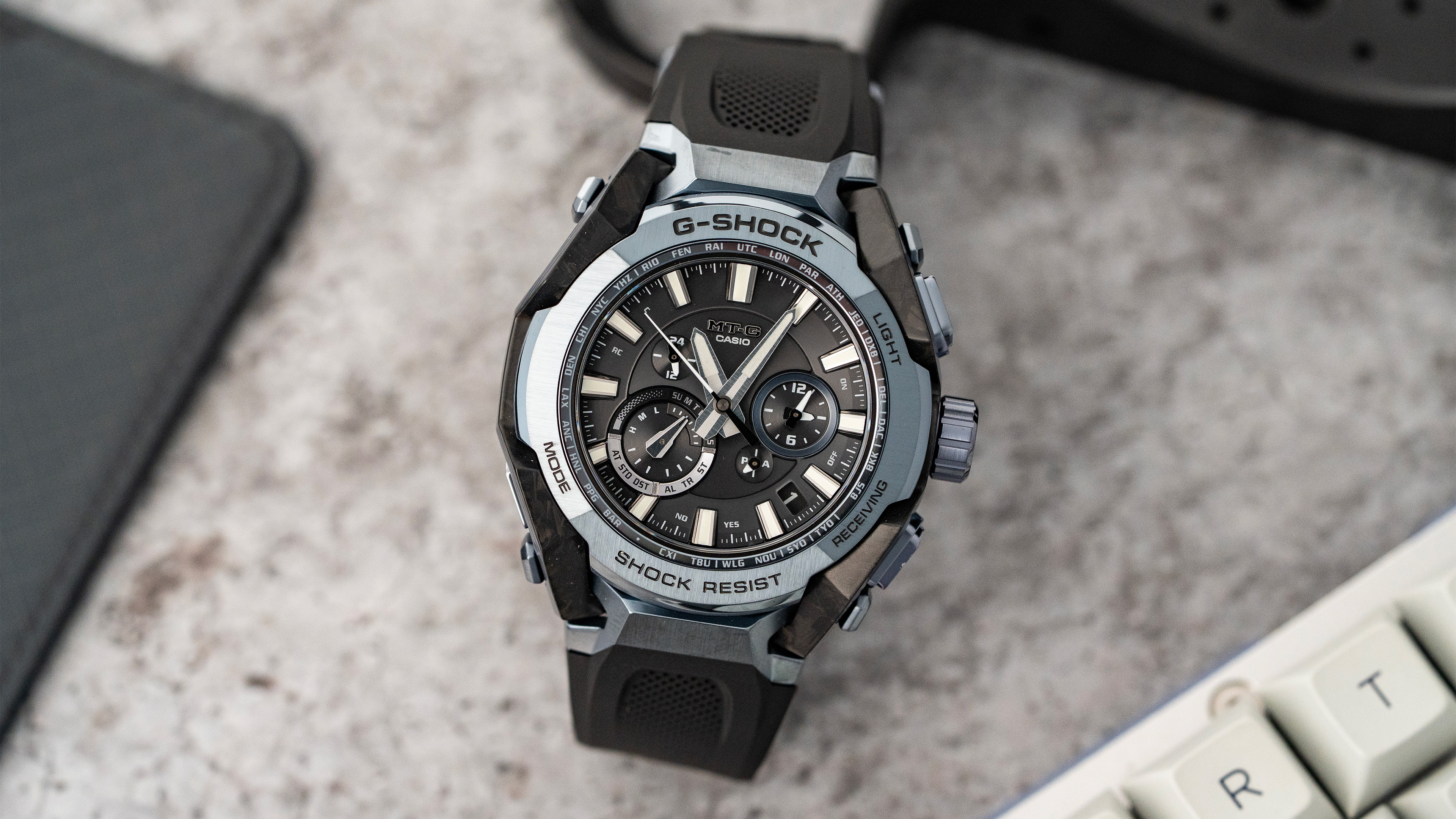 美品　CASIO G-SHOCK MTG-B4000-1AJF MTG-B4000-1A | CASIO