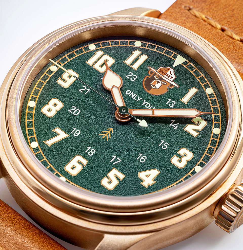 VERO Smokey Bear 80th Edition Forest Green Watch Smokey Bear 80th Anniversary