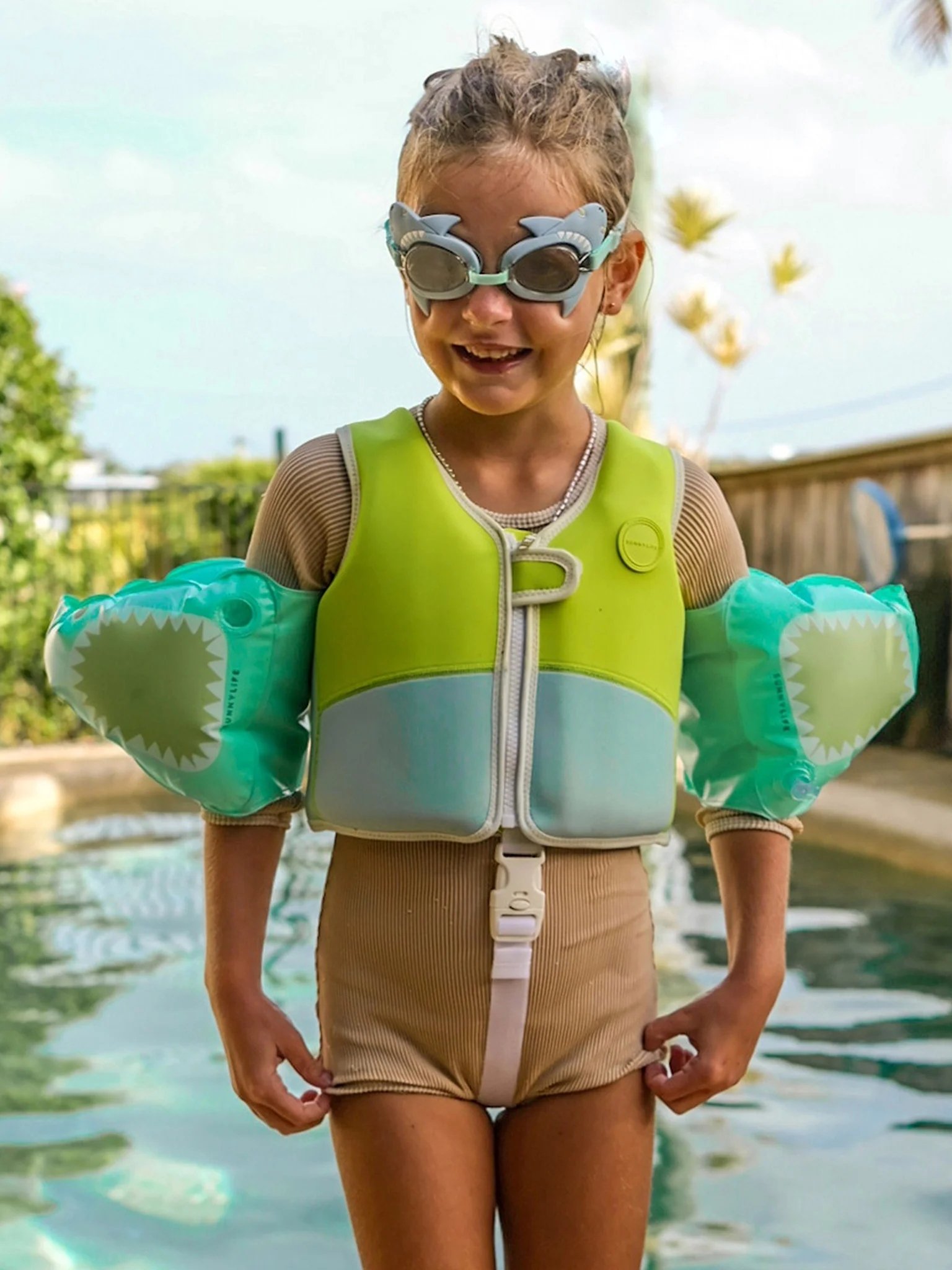 sunnylife salty the swim shark goggles