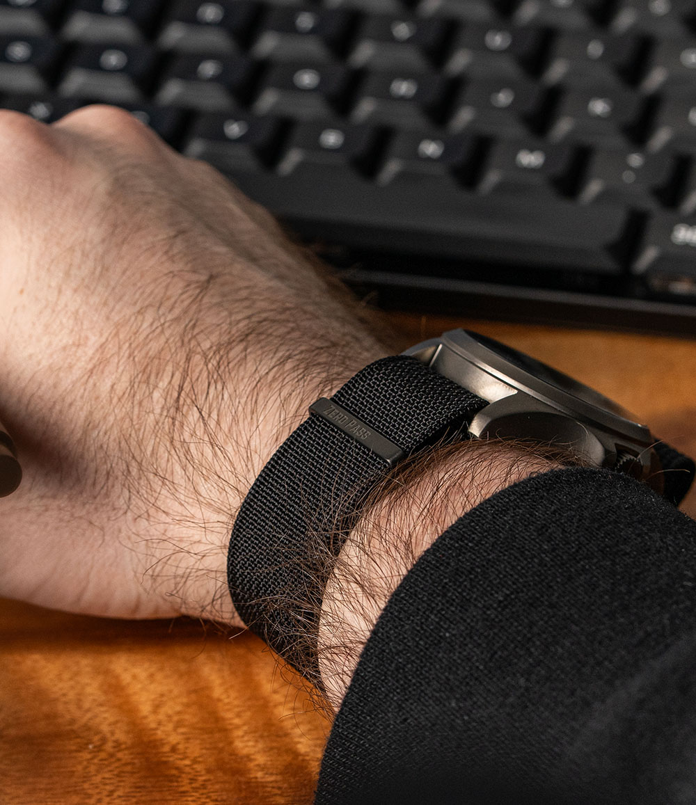 Black PVD Zero-Pass Ribbed Nylon Strap