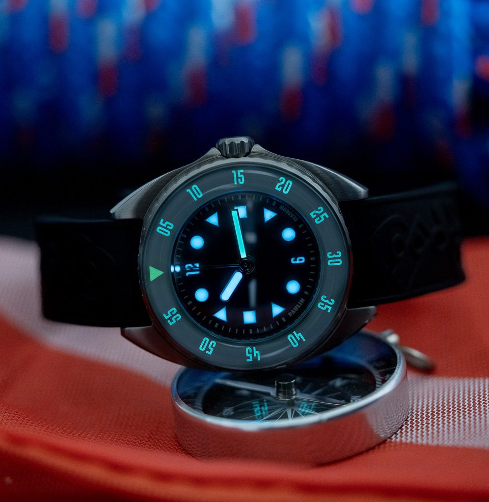 Mara Diver Swiss Super-LumiNova