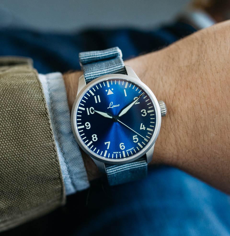 Augsburg Blaue Stunde 42mm Automatic | Blue Dial 42mm on a 7