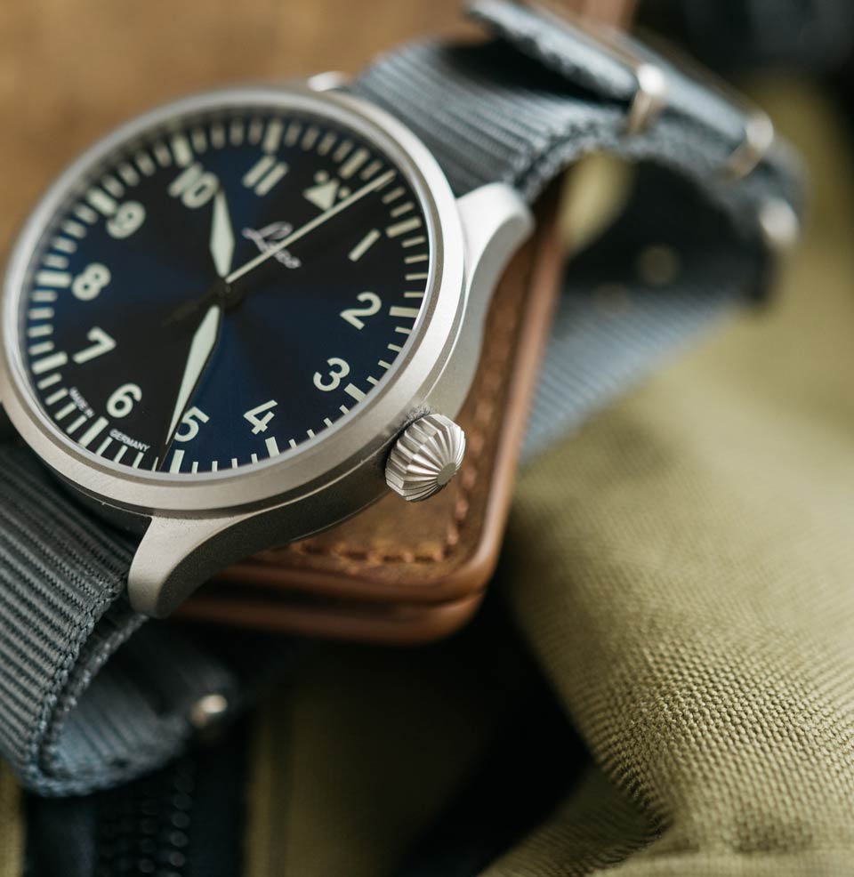 Augsburg Blaue Stunde 39mm Automatic | Blue Dial Squat onion crown