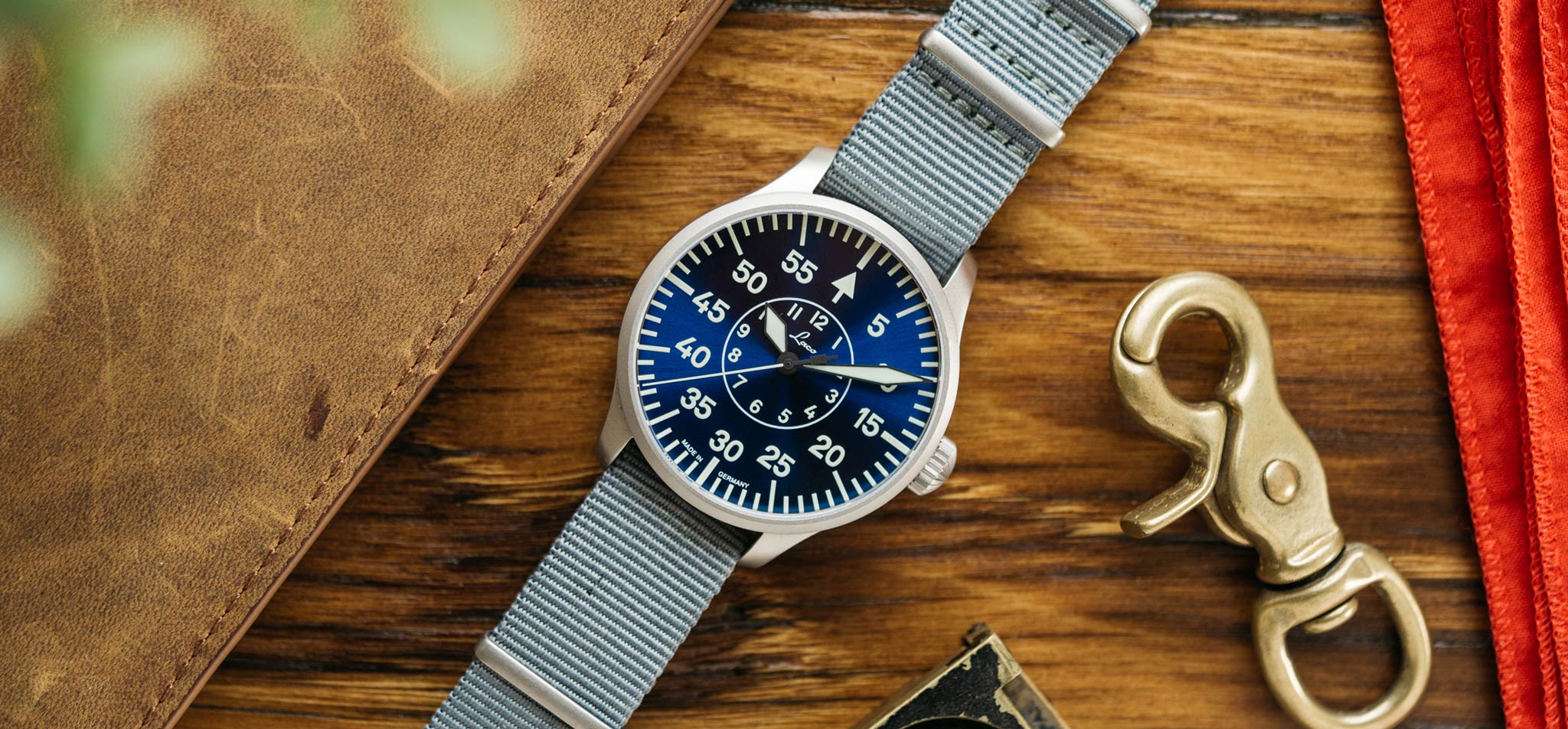 Aachen Blaue Stunde 42mm Automatic | Blue Dial Watch – Windup