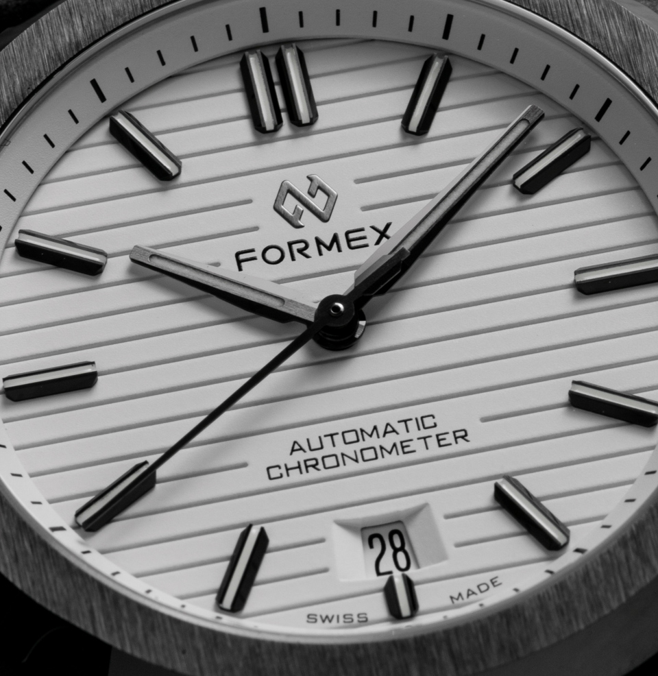 Essence Leggera 41mm Lume throughout